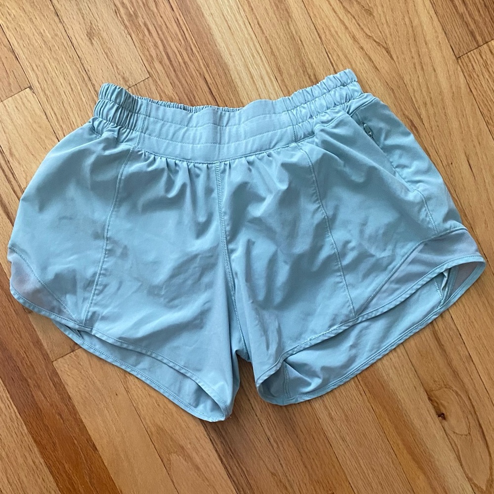 LULULEMON hotty hot SZ 4-4 in
